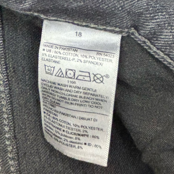 Old Navy Women’s Black High-waisted Ripped Skinny Jeans Size 18 - Picture 7 of 11